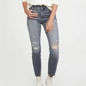 MOTHER high waisted looker ankle Nick fray grey jeans